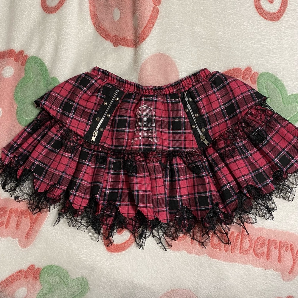 pink plaid emo scene gothic skull skirt